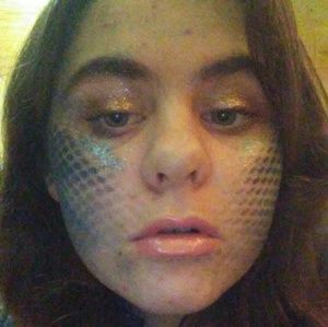 Meet your Posher, Sierra